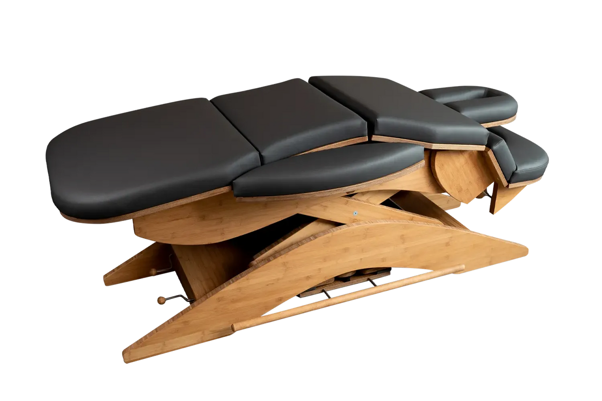 Ξύλινο ηλεκτρικό κρεβάτι οστεοπαθητικής RelaxSensation PRO Osteo σε μπαμπού με επένδυση anthracite